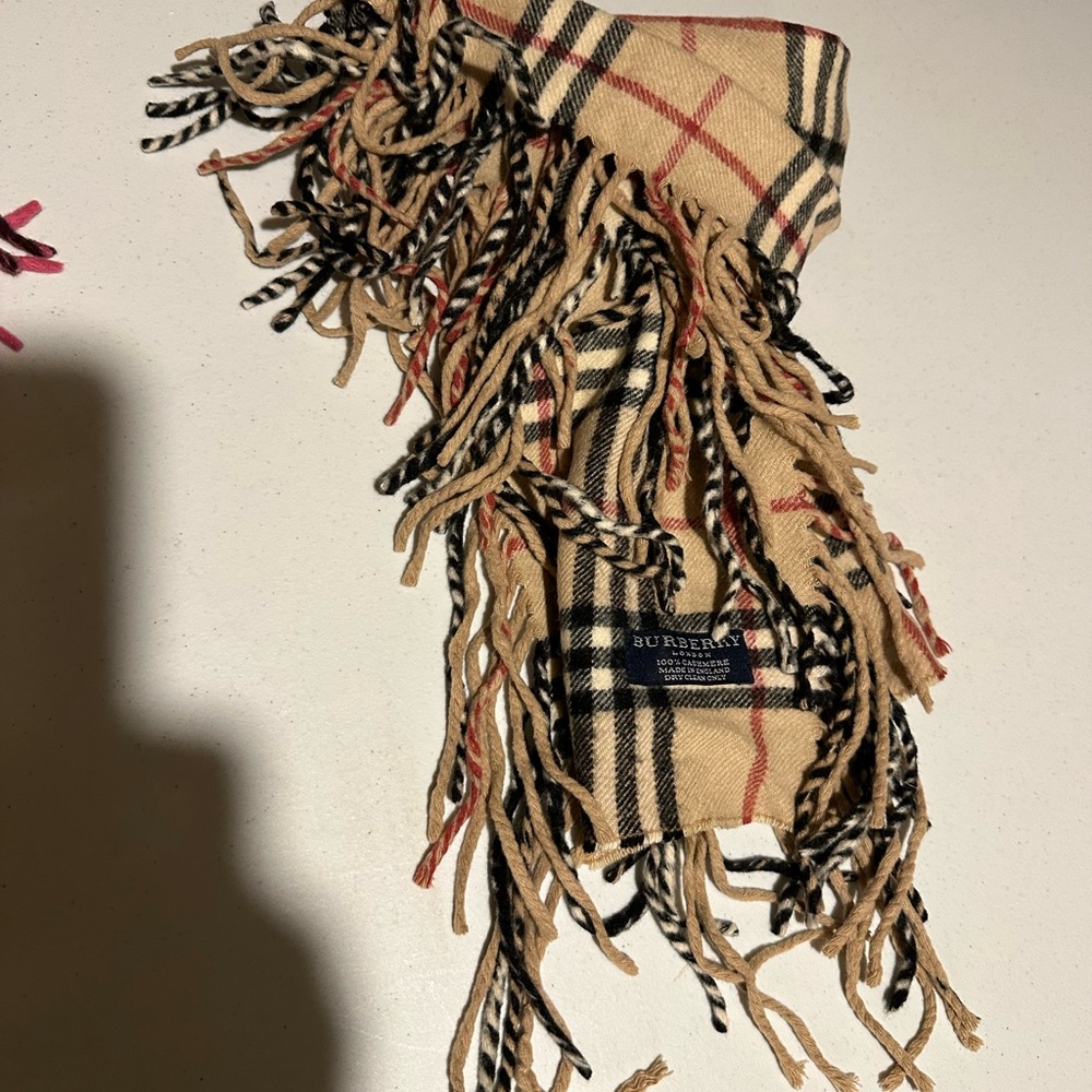 Burberry cashmere fringe scarf. Bought at Sak’s Fifth Ave. NYC. Camel - Picture 5 of 6